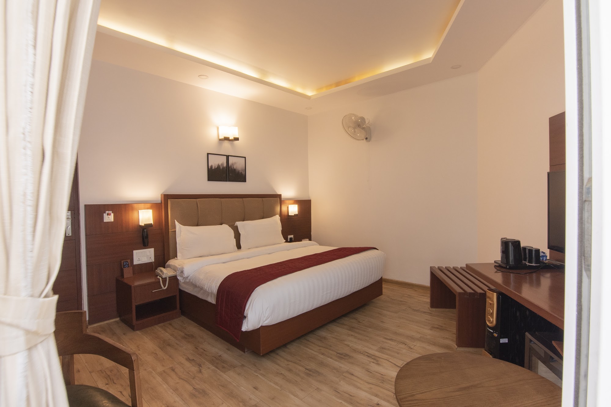 Mountain View Room
