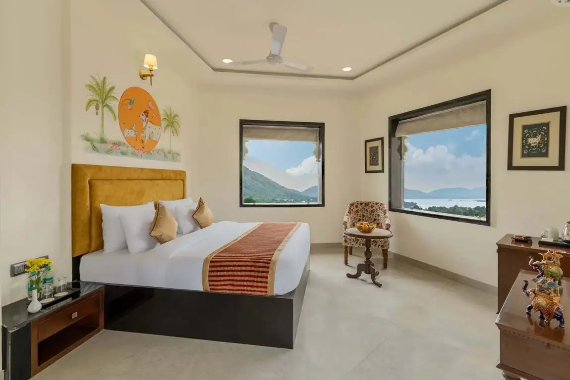 Mountain View Room