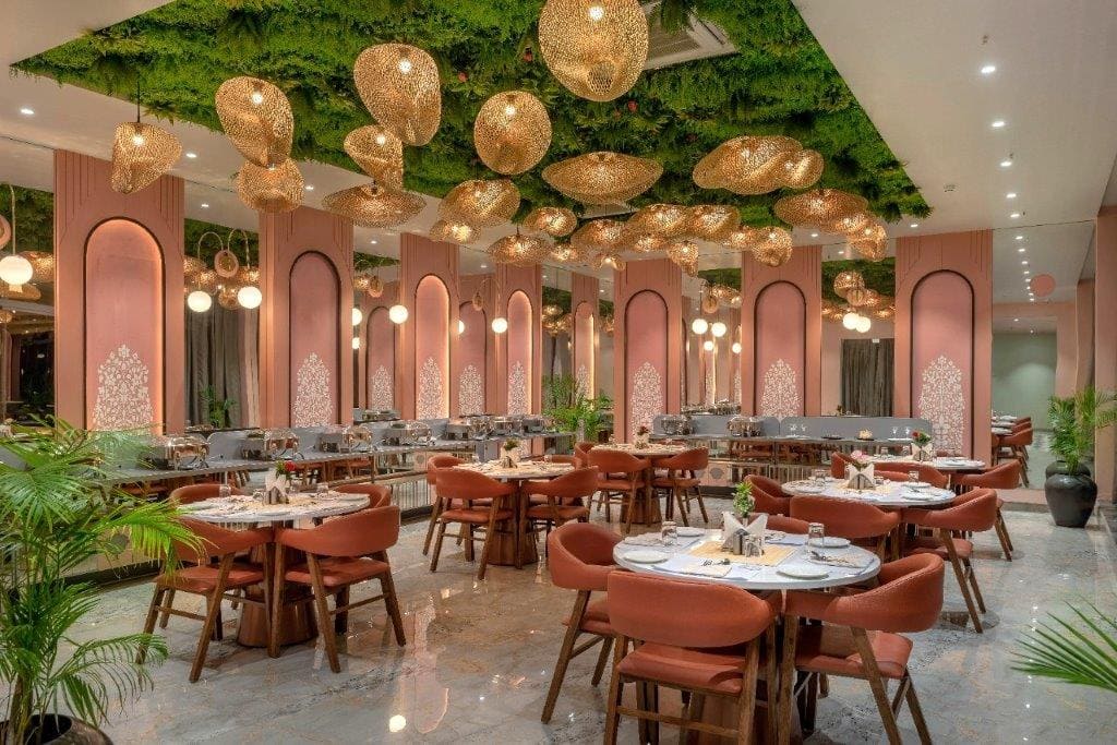 Niravi Dining